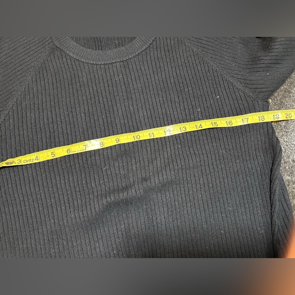 Torrid Black & Red Christmas Sweater 2X - Picture 6 of 8